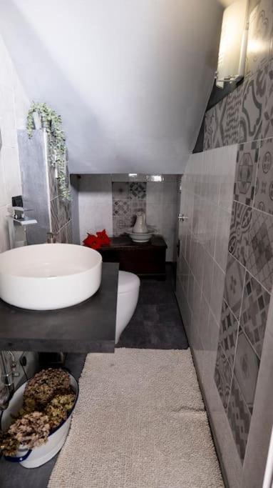 Moon'S House Villa Diano d'Alba Luaran gambar